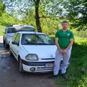 Autoturism cu țigări depistat în trafic de polițiștii de frontieră și jandarmii maramureșeni