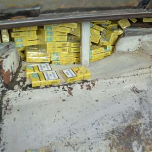 Autoturism cu țigări depistat în trafic de polițiștii de frontieră și jandarmii maramureșeni