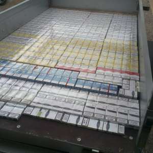 Remorcă şi dulciuri ”cu aromă” de tutun