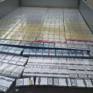 Remorcă şi dulciuri ”cu aromă” de tutun