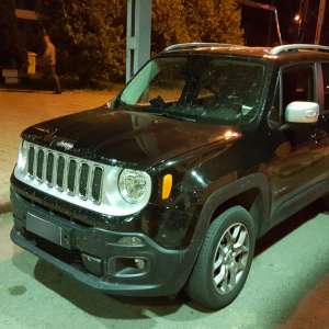 Autoturism marca Jeep Renegade, căutat în Germania, descoperit la Petea