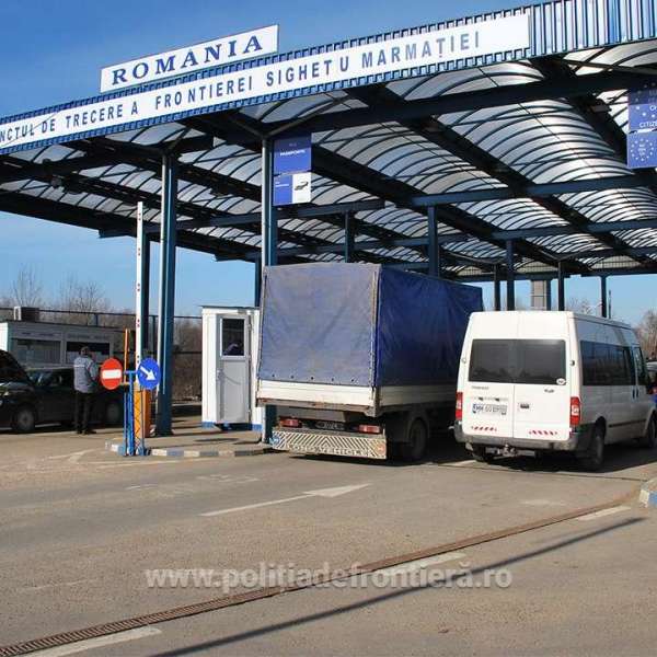 Cetățenii ucraineni, titulari de pașapoarte biometrice, pot călători în România fără viză