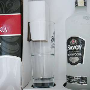 Sute de sticle cu whisky și votcă ascunse în două camioane ce veneau din Bulgaria, confiscate la P.T.F. Calafat