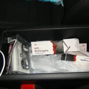 Substanţe anabolizante ascunse în cotiera unui autoturism, depistate în P.T.F. Albiţa