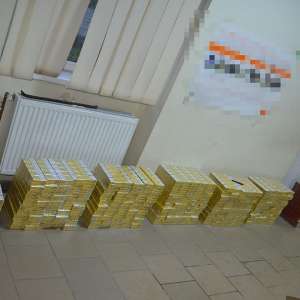 Peste 10.000 pachete țigări confiscate la frontiera de nord