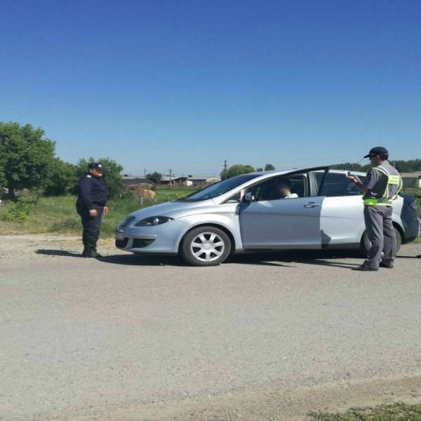 Depistat de polițiștii de frontieră ieșeni conducând un autoturism, deși nu avea acest drept