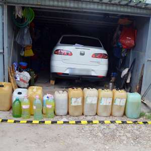 Grup infracţional specializat în contrabanda cu produse accizabile, destructurat la Galaţi