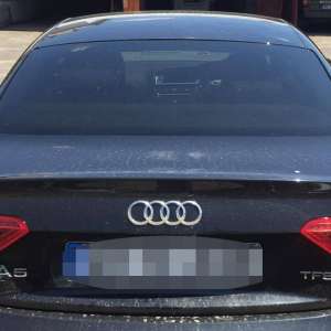 Doi fraţi care conduceau autoturisme căutate pentru confiscare în Marea Britanie, depistaţi de poliţişti de frontieră în Arad şi Pecica