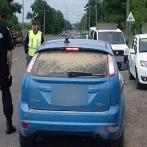 Depistat de polițiștii de frontieră botoșăneni conducând un autoturism,deși nu avea acest drept