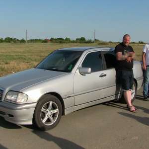 Cinci imigranți irakieni şi două călăuze bulgare, depistaţi de poliţiştii de frontieră constănţeni