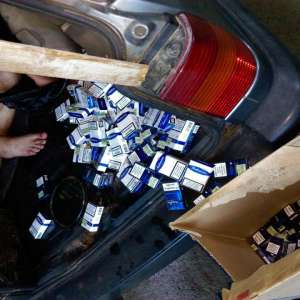 Ţigarete ascunse în rezervor, descoperite la Sculeni