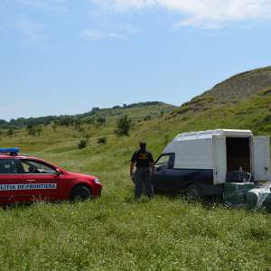 10.000 pachete cu țigări de contrabandă confiscate la frontieră