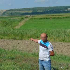 Un tânăr din Republica Moldova a trecut ilegal graniţa, traversând Prutul înot