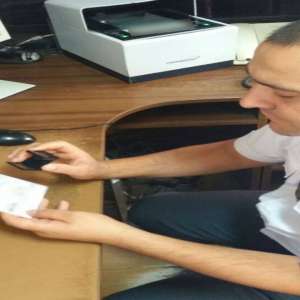 Cărţi de identitate româneşti false, descoperite asupra a doi cetăţeni moldoveni