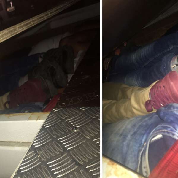Cinci irakieni intenţionau să iasă ilegal din România, ascunşi în podeaua falsă a unei platforme auto