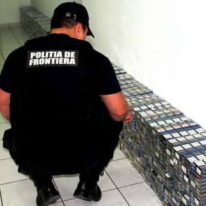 Peste 13.000 de pachete cu ţigări de contrabandă confiscate de poliţistii de frontieră mehedinţeni în urma unor acţiuni şi percheziţii
