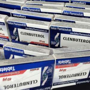 Mii de comprimate cu substanţe anabolizante, ascunse în semiaripile din spate ale unui autoturism, depistate în P.T.F. Rădăuţi Prut