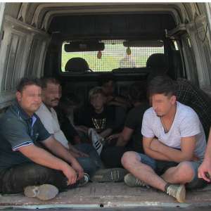 Poliţiştii de frontieră constănţeni au oprit 18 migranți sirieni care au încercat să intre ilegal în România