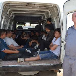 Poliţiştii de frontieră constănţeni au oprit 18 migranți sirieni care au încercat să intre ilegal în România