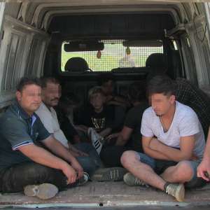 Poliţiştii de frontieră constănţeni au oprit 18 migranți sirieni care au încercat să intre ilegal în România