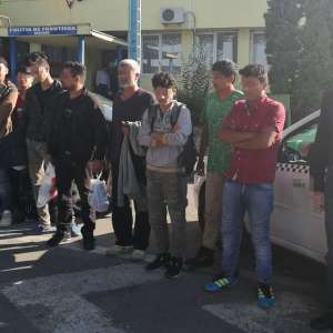 Opt persoane din Irak, Afganistan şi Pakistan, opriţi de poliţiştii de  frontieră din drumul ilegal spre Germania