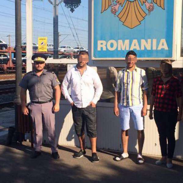 Trei algerieni cu documente belgiene false, depistați într-un tren internaţional la P.T.F. Curtici