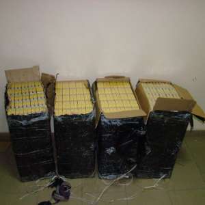 Liderul unei grupări infracționale organizate, axată pe contrabanda cu țigări, și alți 21de membri ai reţelei au fost trimişi în judecată