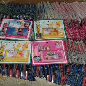 Accesorii pentru petrecere în valoare de peste 1.000.000 lei, confiscate în Portul Constanţa Sud Agigea