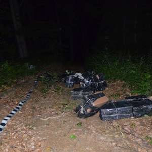 Peste 18.000 pachete țigări confiscate la frontiera de nord