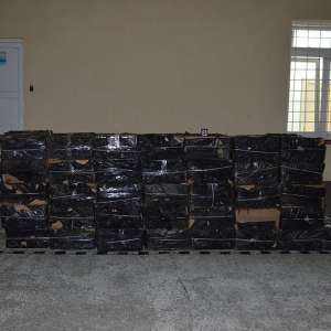 Peste 18.000 pachete țigări confiscate la frontiera de nord