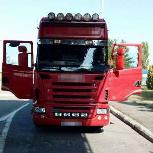 O semiremorcă încărcată cu calorifere ceramice, furată,  împreună cu marfa transportată, din Franţa