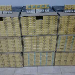 Peste 13.000 pachete țigări confiscate la frontiera de nord