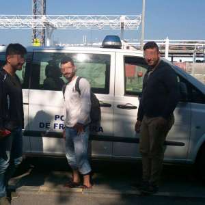 Trei cetățeni din Siria, opriți la frontieră din drumul ilegal spre Spațiul Schengen