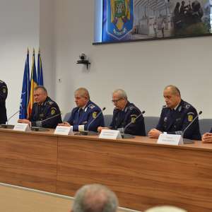 Momente emoționante pentru treisprezece polițiști de frontieră, la finalul carierei profesionale