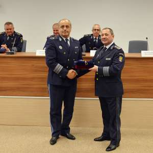 Momente emoționante pentru treisprezece polițiști de frontieră, la finalul carierei profesionale
