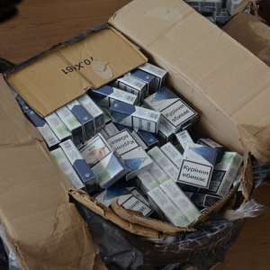 Peste 23.000 pachete țigări confiscate la frontiera de nord