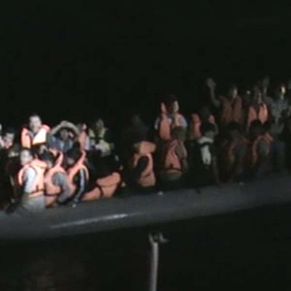 Polițiștii de frontieră români, aflați în misiune în Grecia, au salvat 53 de persoane din Marea Egee
