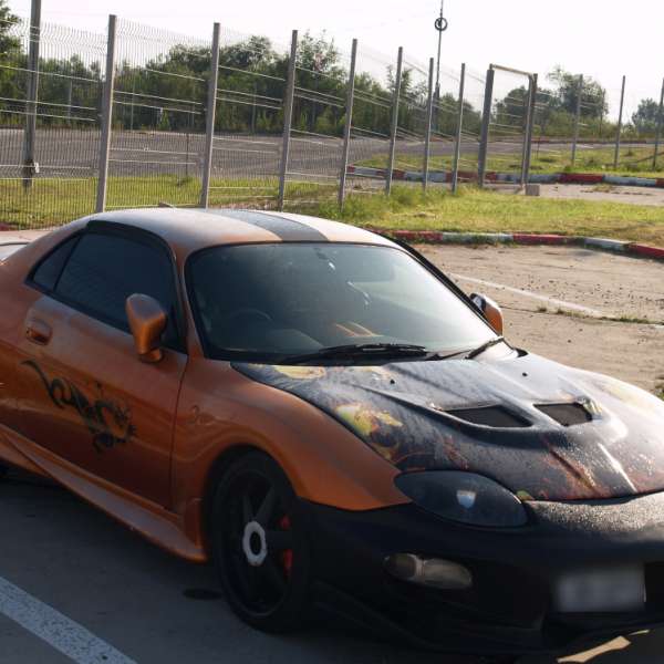 Autoturism Mitsubishi furat, descoperit de poliţiştii de frontieră la P.T.F. Oancea