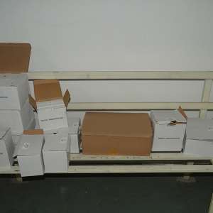 Parfumuri, articole textile și vestimentare susceptibile a fi contrafăcute, precum și sute de metri de plase monofilament, confiscate la Giurgiu