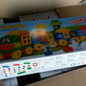 Jucării susceptibile a fi contrafăcute, în valoare de aproximativ 1.300.000 lei, confiscate în Portul Constanţa Sud Agigea