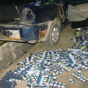 Un maramureșean fără permis de conducere a abandonat mașina în trafic, cu tot cu țigări