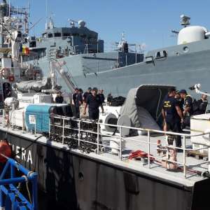 Nava MAI 1101 a predat ștafeta navei MAI 1104 a Poliţiei de Frontieră Române care va  supraveghea, timp de 4 luni, frontierele Europei din Marea Egee