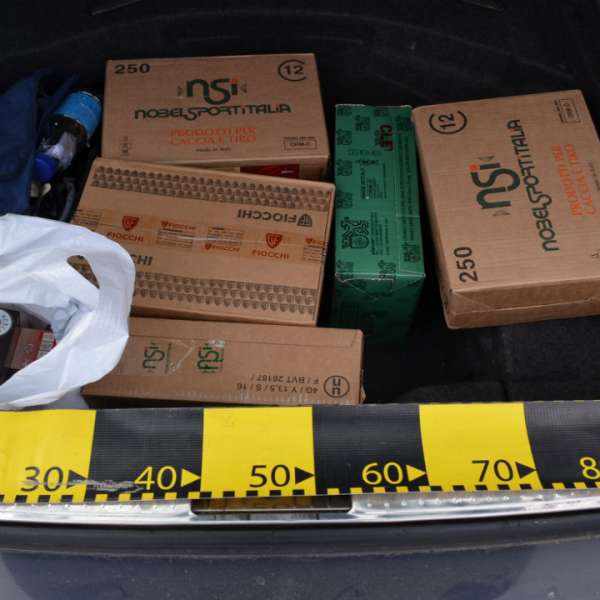 2.600 cartuşe de vânătoare, confiscate de poliţiştii de frontieră gălăţeni