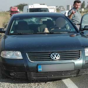 Depistaţi la volanul unor vehicule deşi nu deţineau persmise de conducere   