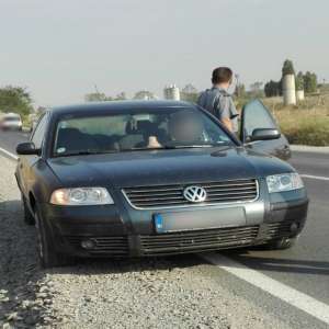 Depistaţi la volanul unor vehicule deşi nu deţineau persmise de conducere   
