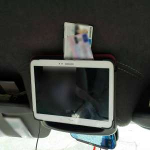 Documente false ascunse în husa unei tablete, descoperite la controlul de frontieră