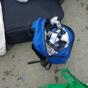 Mercedes Sprinter căptuşit cu ţigarete de contrabandă   