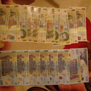 Descinderi la membrii unei rețele specializată în contrabanda cu țigări