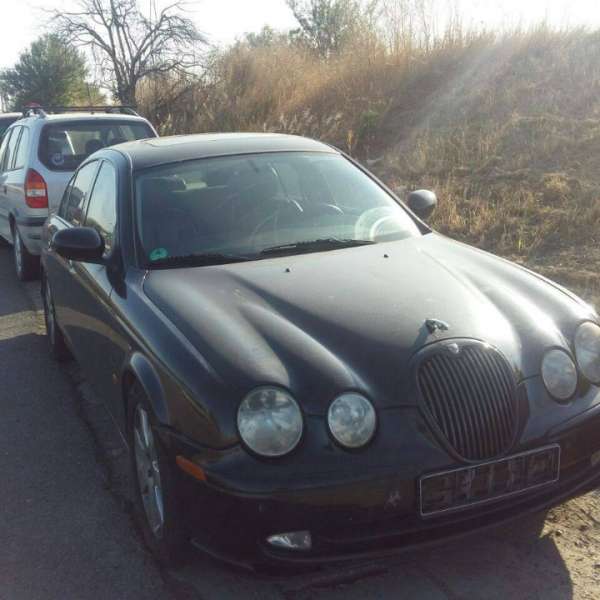 Autoturism de lux radiat din circulaţie, descoperit de poliţiştii de frontieră gălăţeni