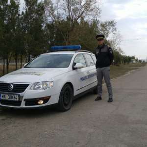 Depistaţi conducând, deşi aveau acest drept suspendat   